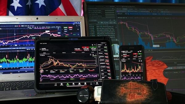 global-market:-why-is-china-stock-market-rising-despite-trump’s-tariff-barriers?-explained-with-five-crucial-reasons