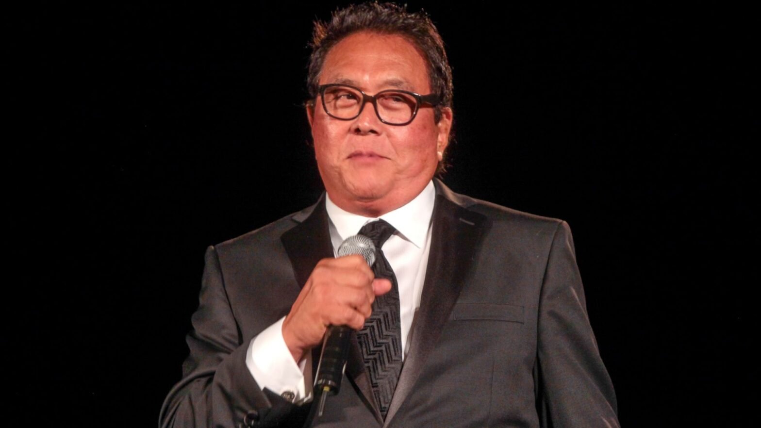 robert-kiyosaki:-5-things-boomers-must-do-before-the-stock-market-crashes