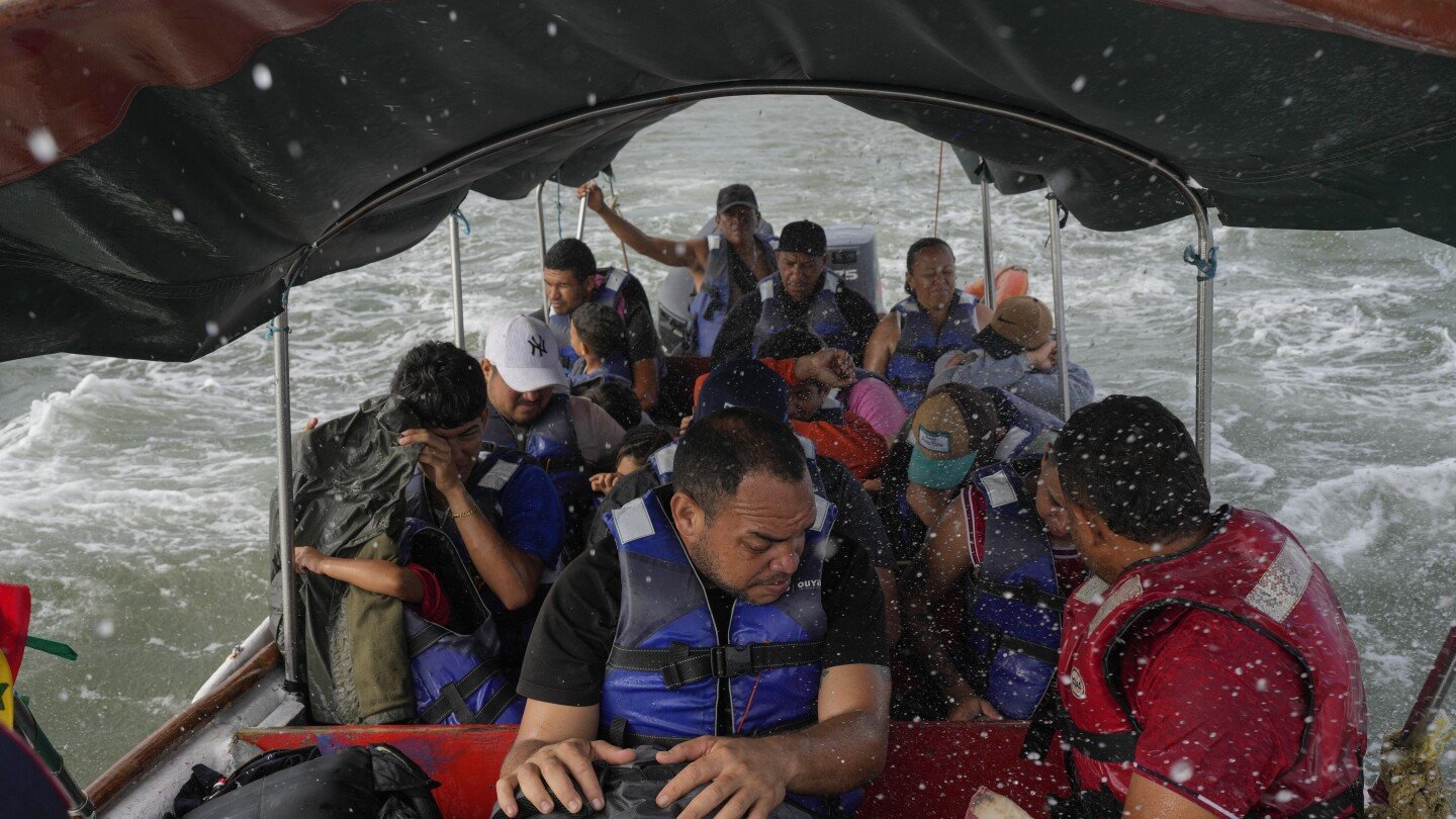 cruzaron-la-selva-del-darien-con-rumbo-a-eeuu.-ahora-los-migrantes-retornan-a-sudamerica-por-mar