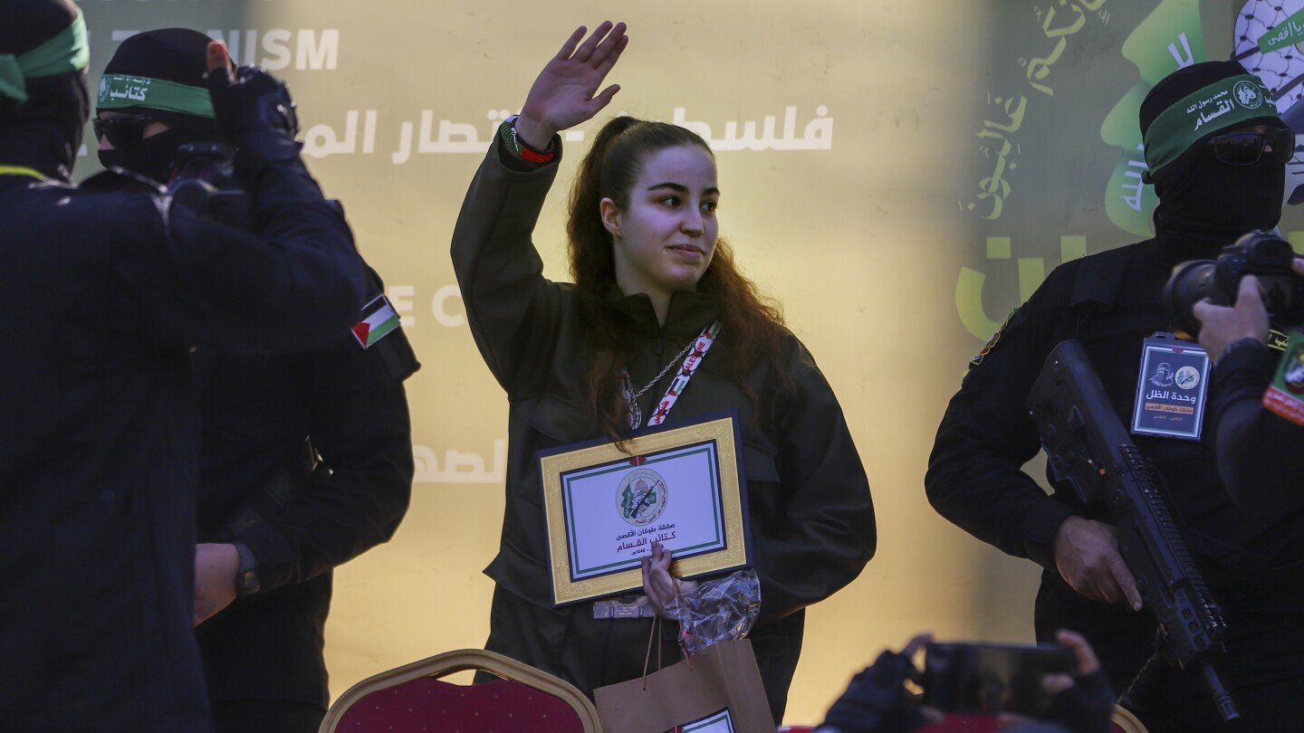 rehen-israeli-liberada-mantuvo-su-fe-para-sobrevivir-a-su-cautiverio-en-gaza