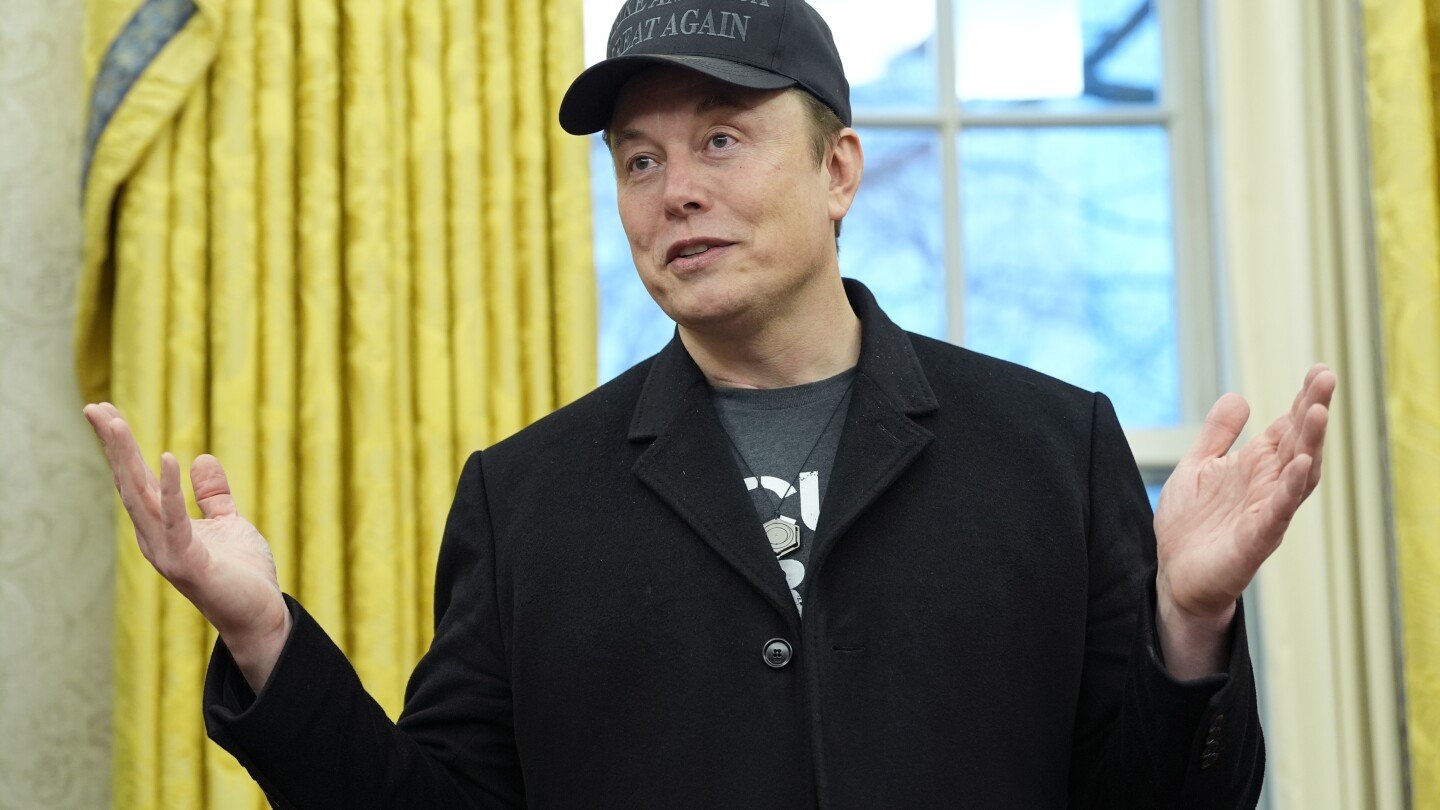 who-is-amy-gleason,-the-person-named-doge’s-acting-leader-by-the-white-house?