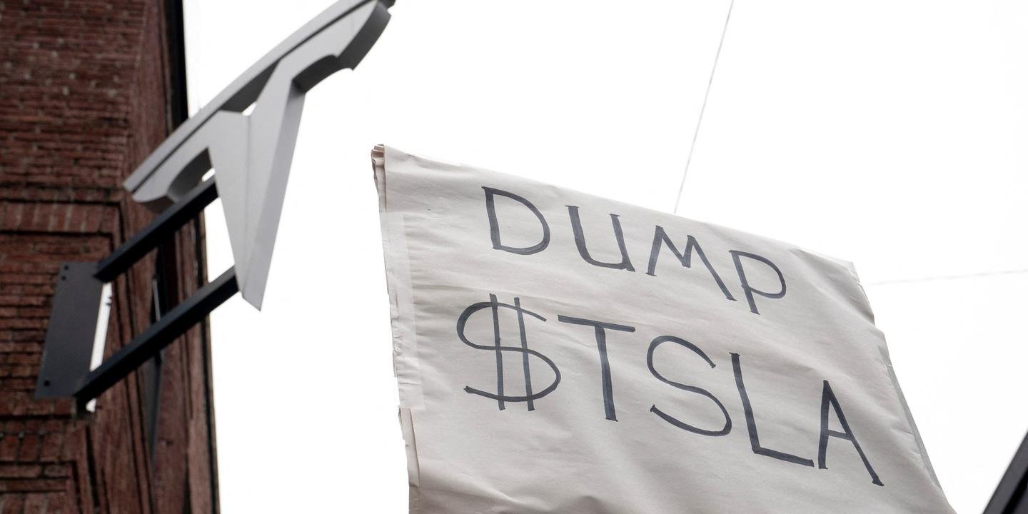 tesla-stocks-plunge,-signaling-end-of-markets’-trump-euphoria