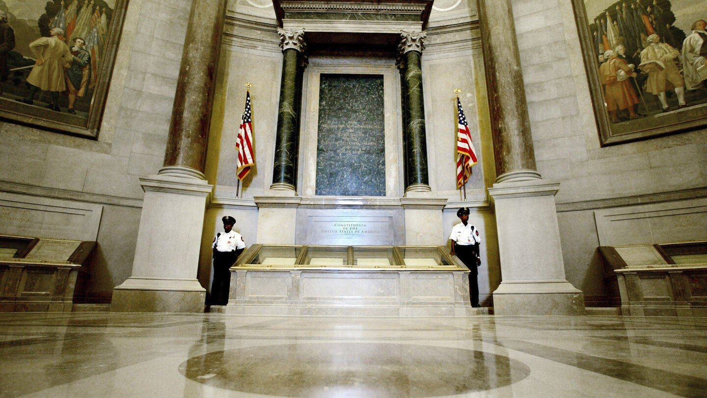 los-archivos-nacionales-son-apoliticos,-pero-han-sido-objeto-de-ataques-por-parte-de-trump