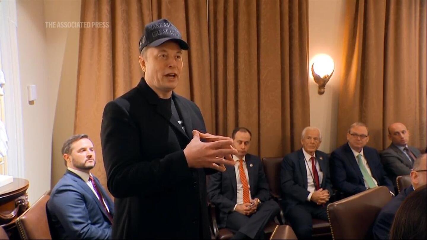 trump-praises-musk-and-his-doge-‘tech-support’-effort-at-first-cabinet-meeting-of-2nd-term