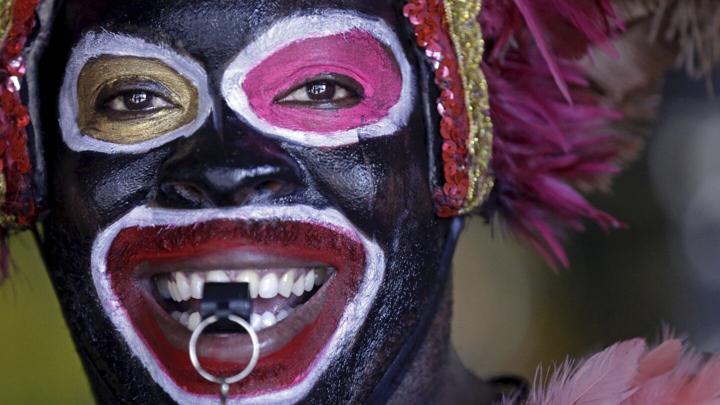 as-mardi-gras-approaches-in-new-orleans,-maskers-and-parades-take-center-stage