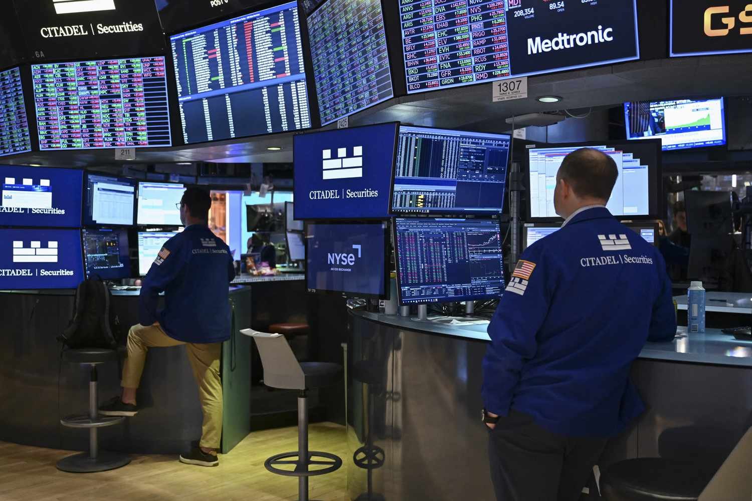 dow-jones-today:-futures-rise-as-nvidia-leads-tech-stocks-higher-after-strong-earnings-report