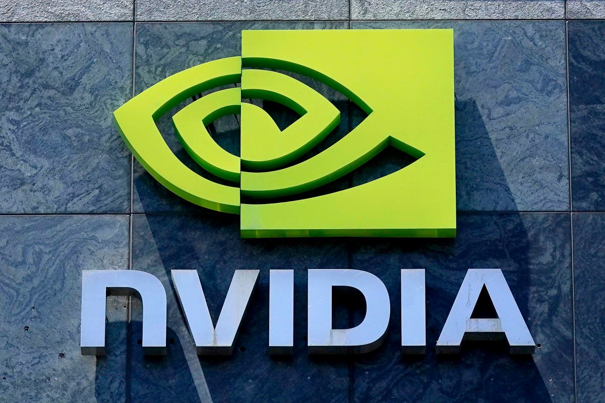 nvidia-stock-sinks-over-8%,-market-cap-dips-below-$3t-as-earnings-are-no-match-for-sky-high-expectations