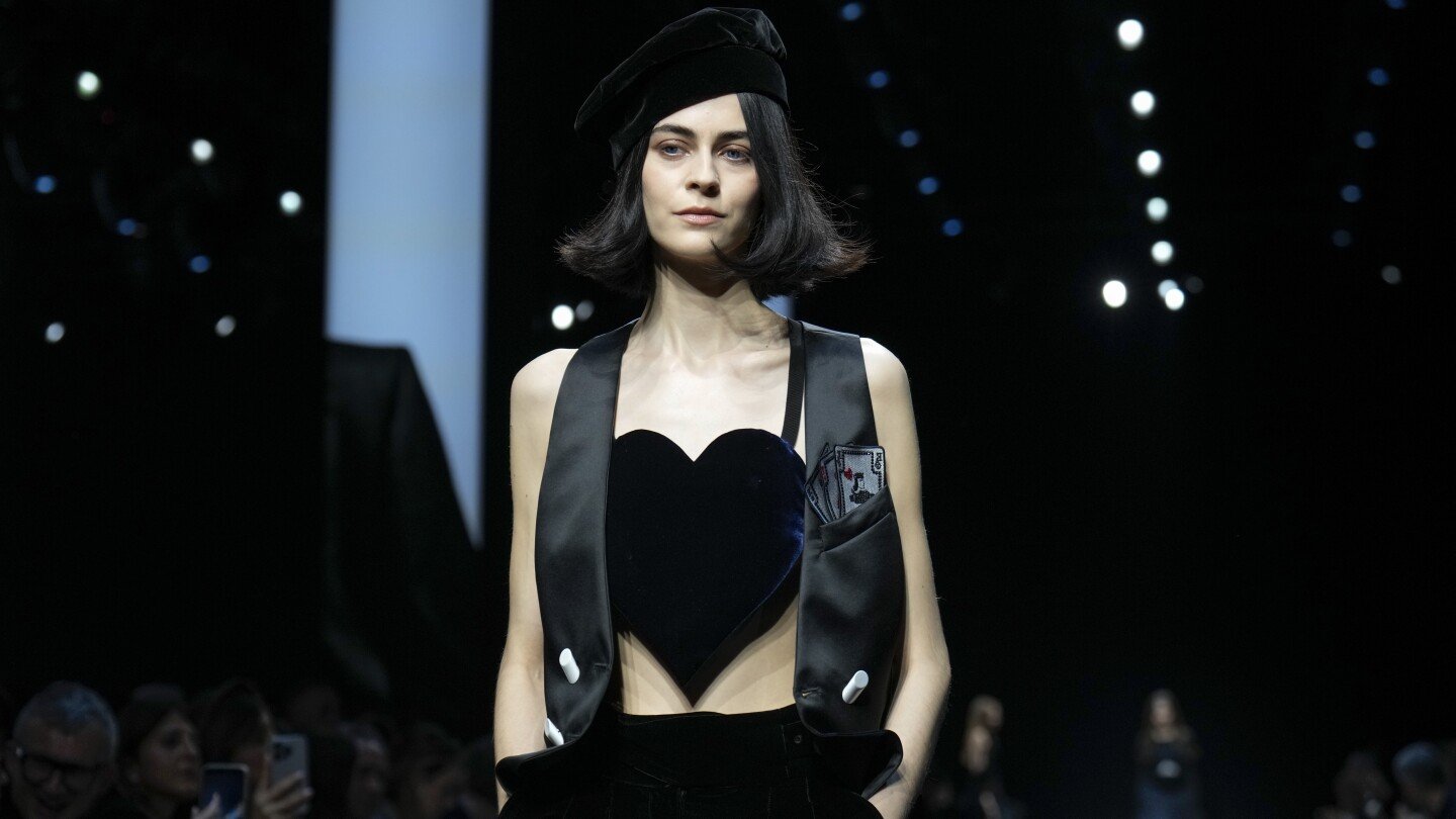 at-90,-giorgio-armani-has-more-than-a-few-cards-up-his-sleeve-on-the-runway
