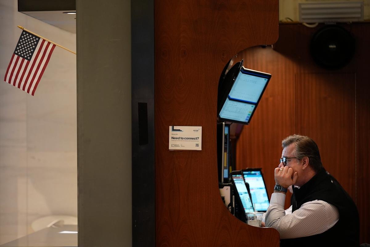 stock-market-today:-dow,-s&p-500,-nasdaq-futures-rise-amid-in-line-inflation-print,-while-tariff-risks-loom