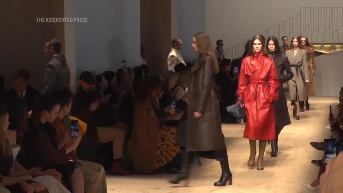 art-meets-craft-at-tod’s-milan-runway-show-touting-‘artisanal-intelligence’