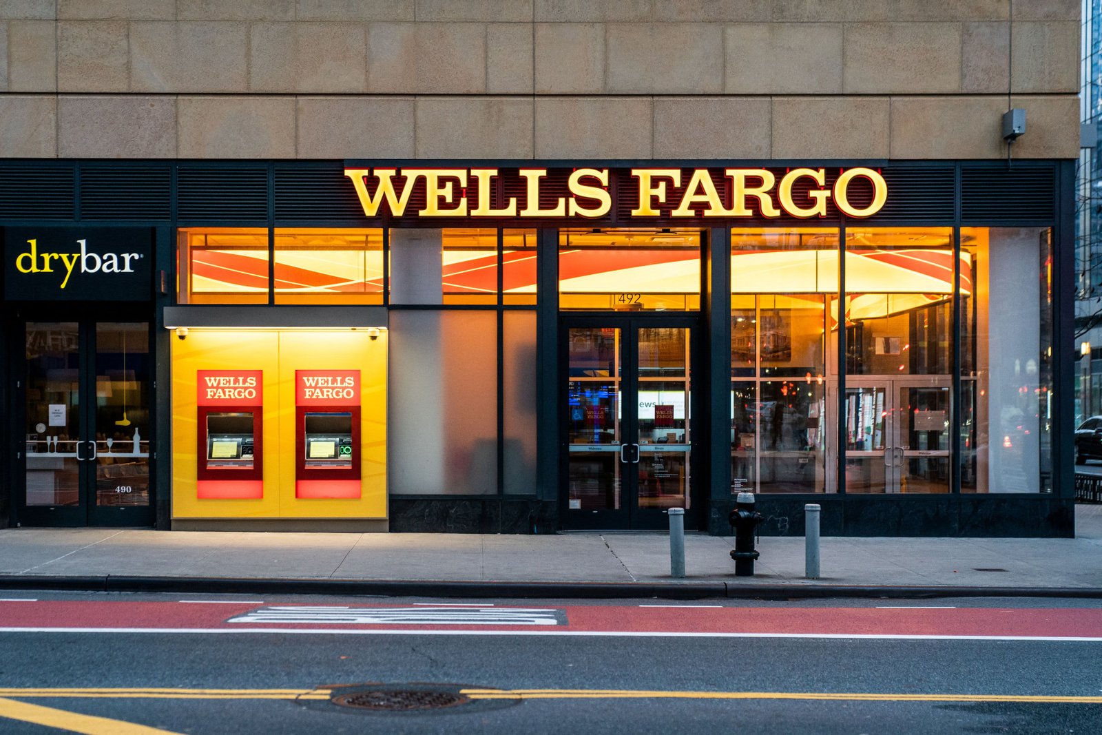 Wells Fargo gets another win, plus what's fueled 2 tech giants to big weeks