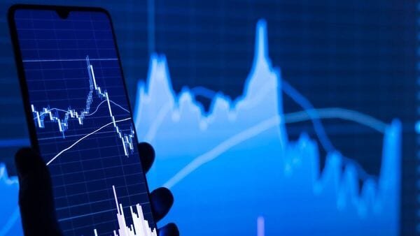 Stock Market News Today Live Updates: Buy or sell: Ganesh Dongre of Anand Rathi recommends three stocks to buy on Monday - 10 February