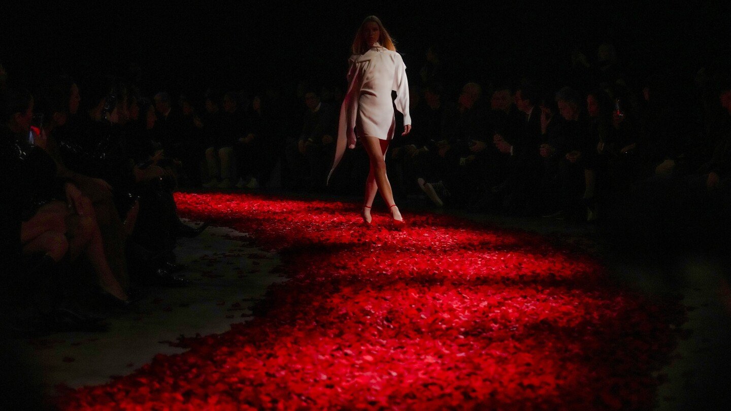 ferragamo-pops-red-with-a-milan-collection-inspired-by-the-world-of-dance