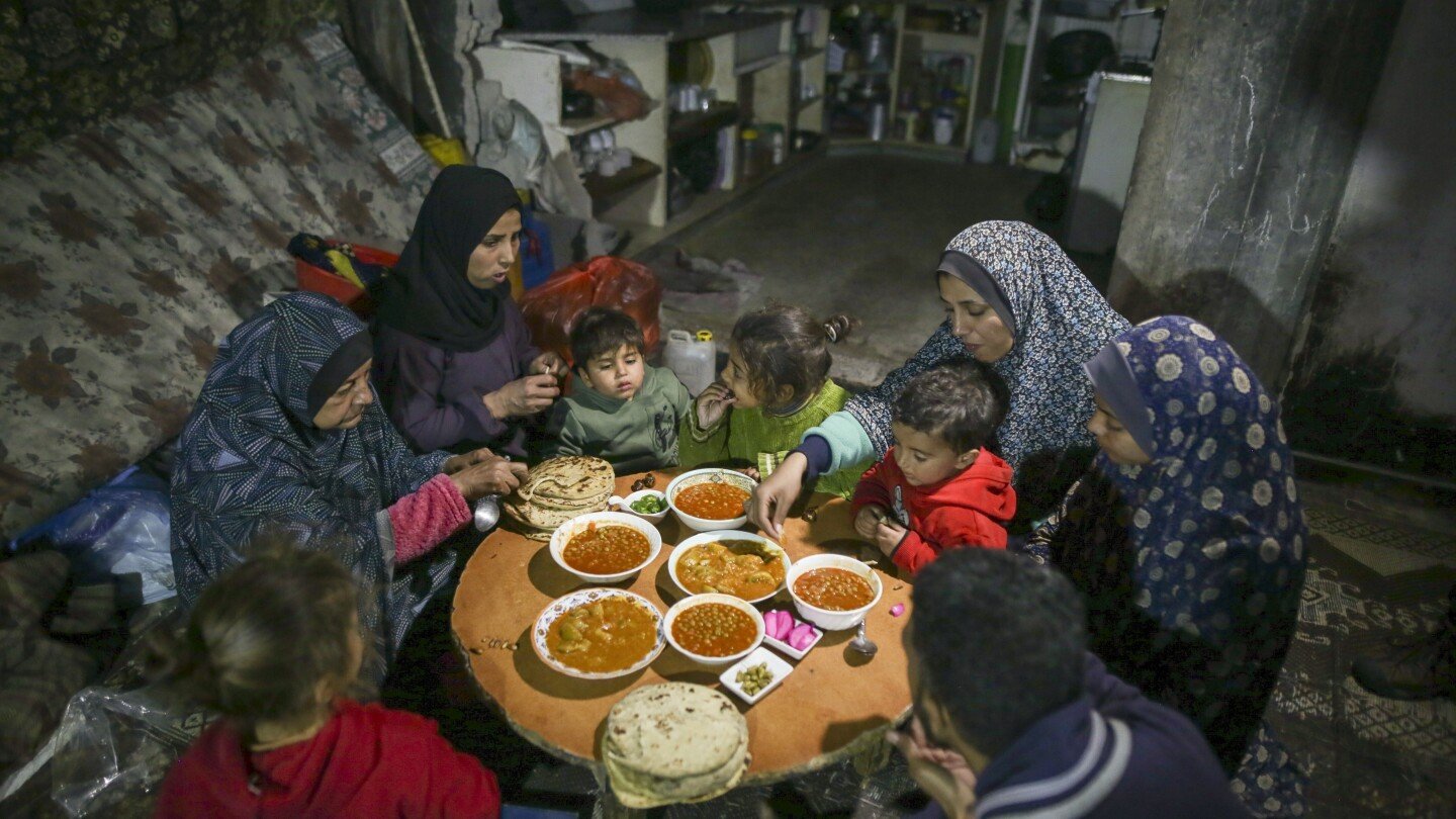 perdida,-preocupacion-y-oraciones-marcan-el-inicio-del-ramadan-en-gaza