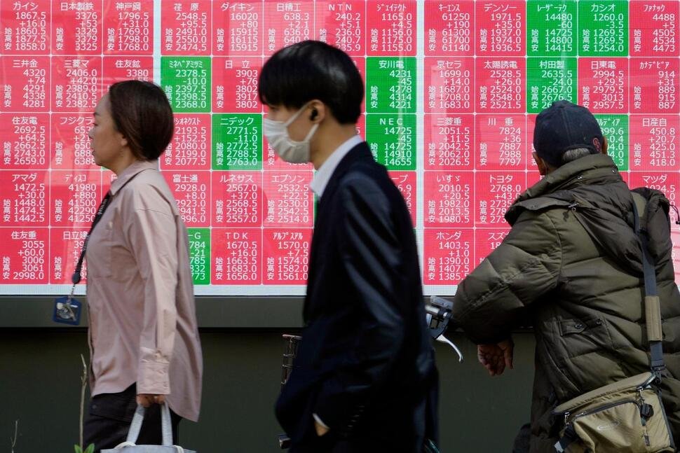 stock-market-today:-asian-shares-advance-on-back-of-wall-st’s-rally-and-upbeat-chinese-factory-data