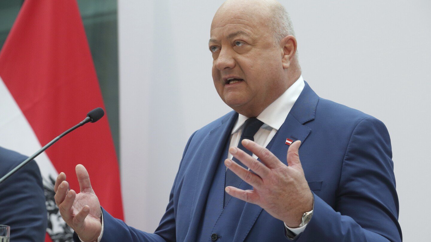 el-nuevo-gobierno-de-austria-asume-el-cargo-tras-cinco-meses-de-negociaciones