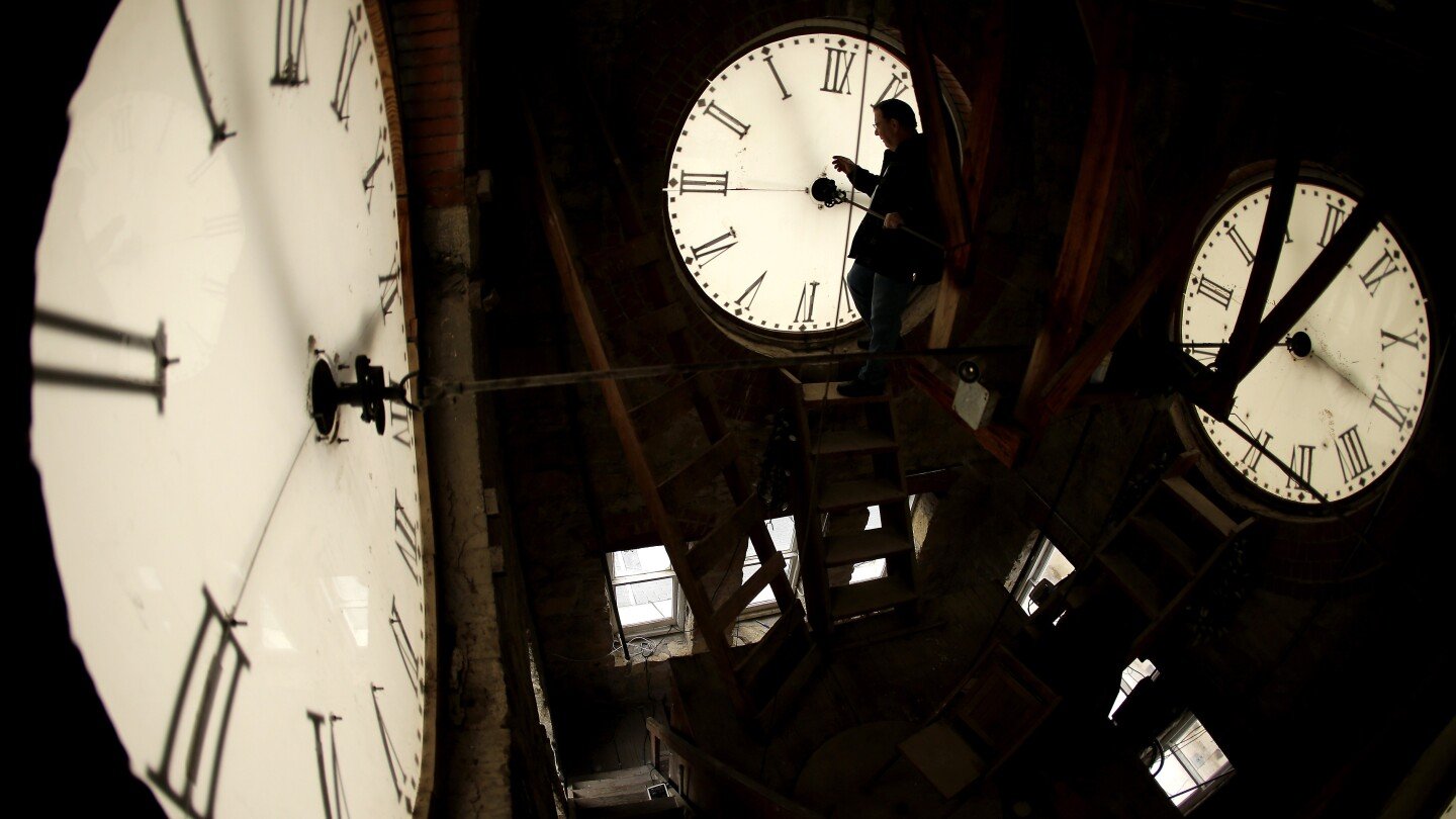 how-springing-forward-to-daylight-saving-time-could-affect-your-health-—-and-how-to-prepare