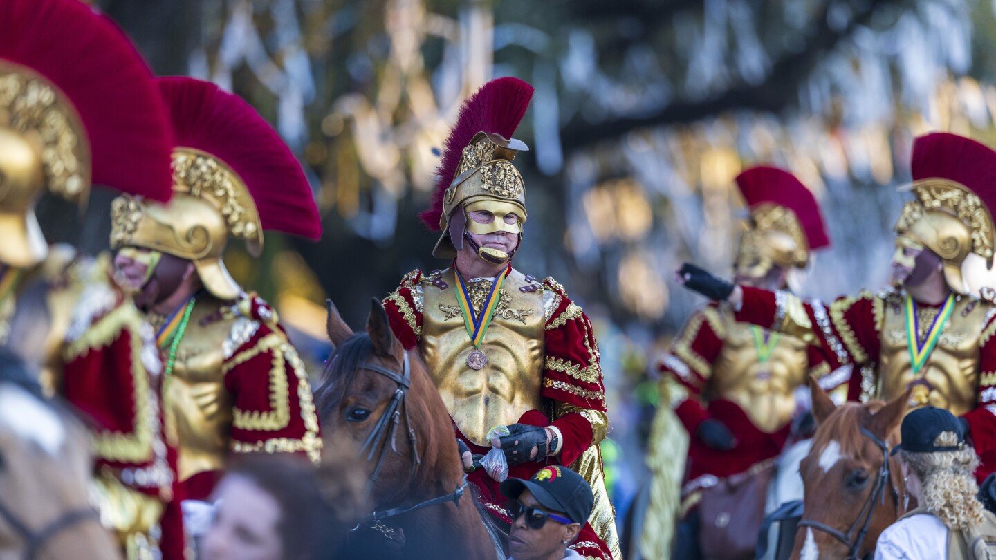 storms,-possible-twisters-to-threaten-the-south-just-as-new-orleans-celebrates-mardi-gras