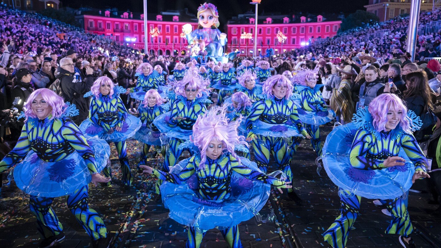 ap-photos:-carnival-around-the-world