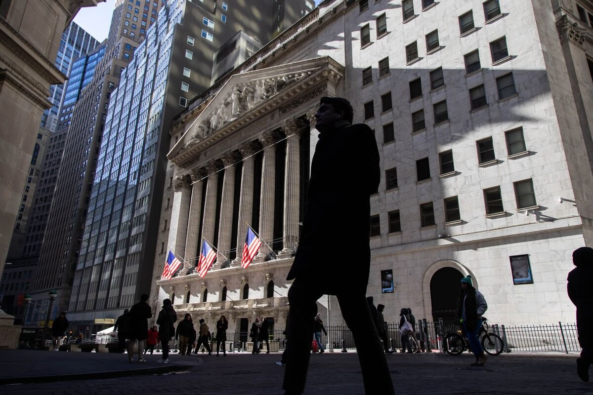 wall-street-wonders-when-trump-steps-in-as-stocks-keep-falling
