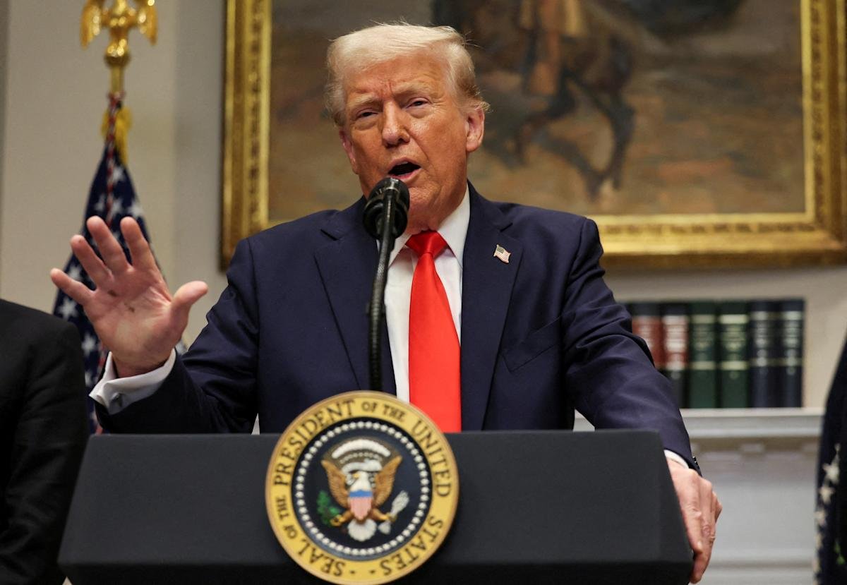 wall-street-wonders-when-trump-steps-in-as-stocks-keep-falling