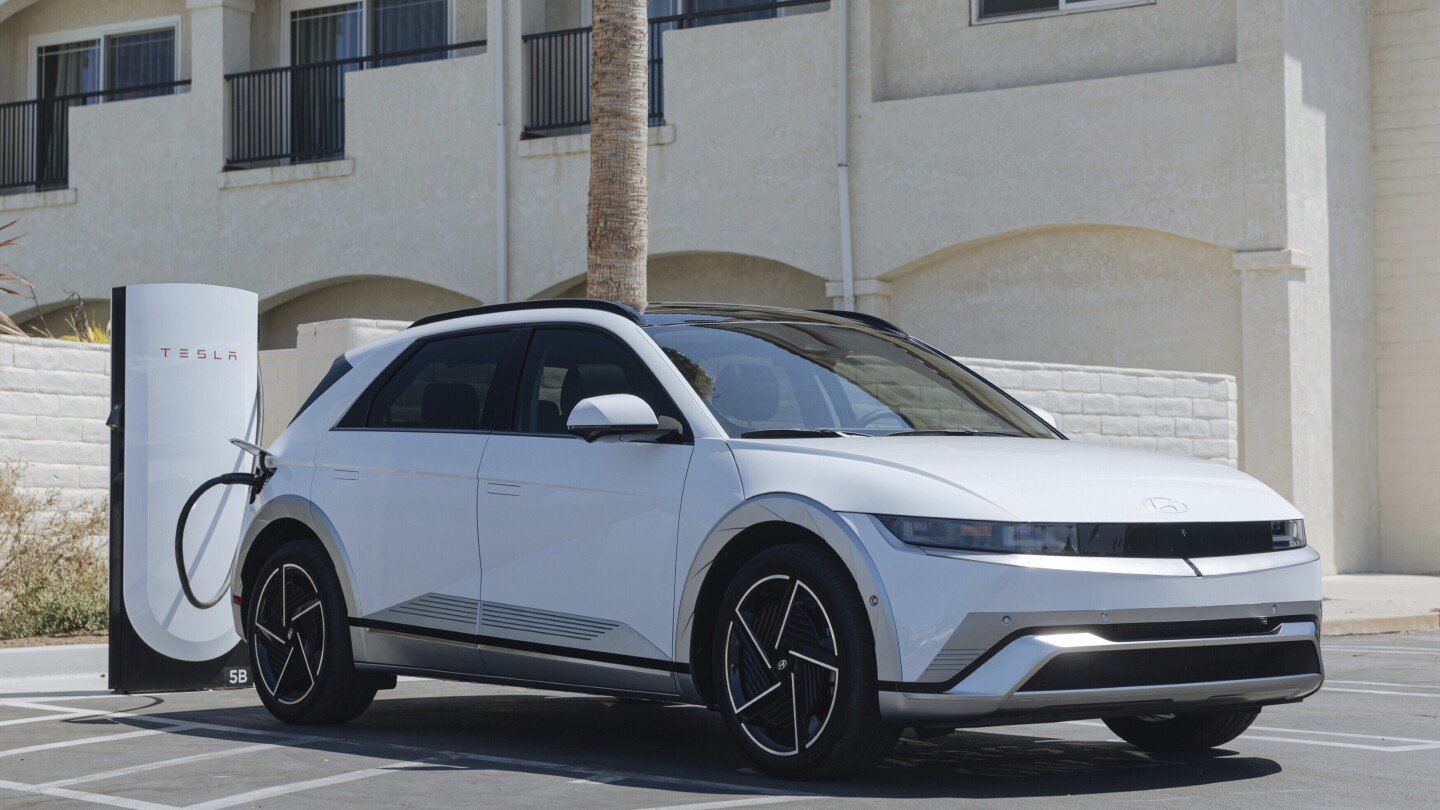 edmunds:-what-to-know-about-buying-an-ev-in-2025