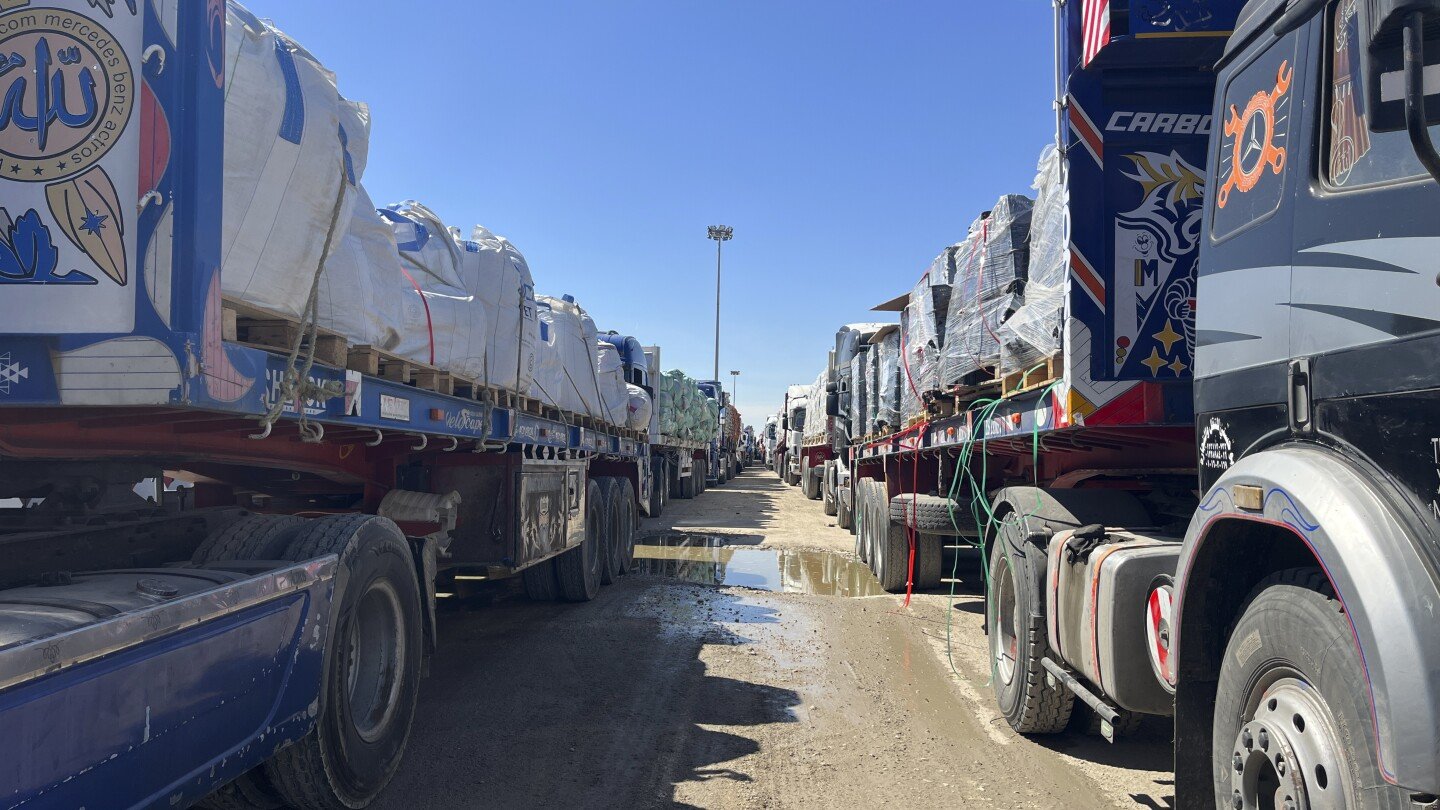 israel-cut-off-food-and-supplies-to-gaza-aid-groups-are-scrambling.-what’s-happening-on-the-ground?