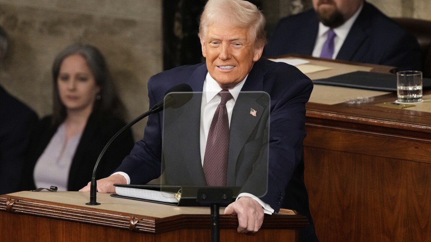 second-federal-judge-extends-block-preventing-the-trump-administration-from-freezing-funding