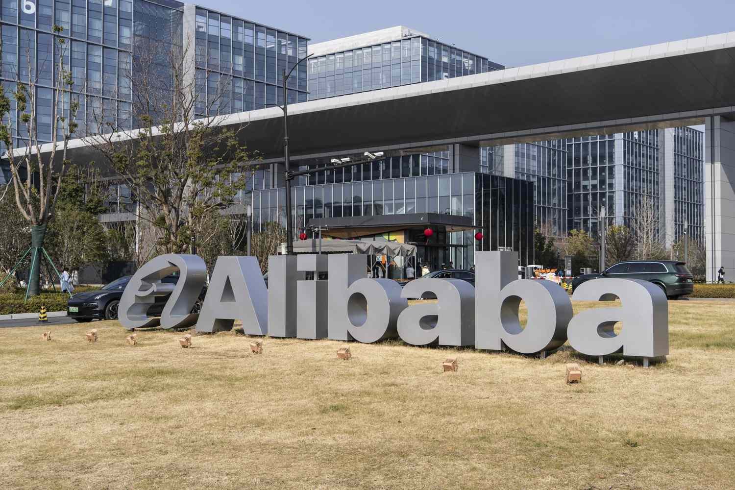 why-alibaba-stock-closed-at-a-2-year-high-on-wednesday