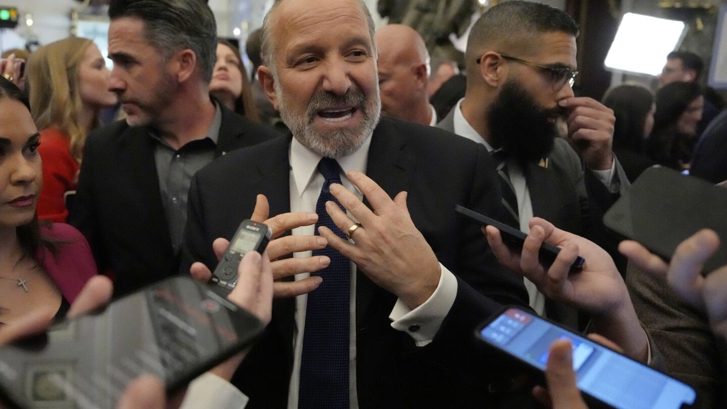 commerce-secretary-lutnick-says-most-tariffs-on-canada,-mexico-likely-to-be-delayed-a-month