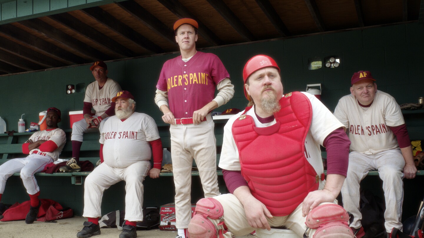 movie-review:-‘eephus’-is-the-best-baseball-movies-since-‘moneyball’