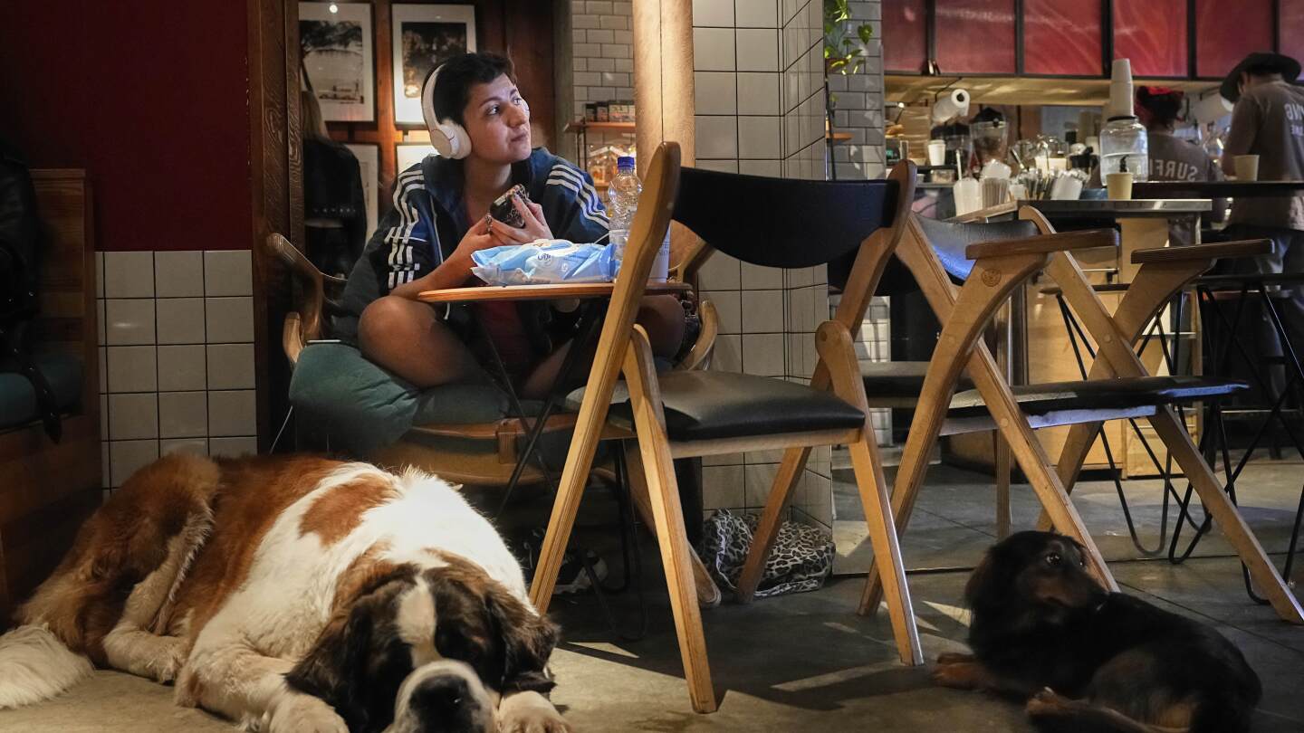 ap-photos:-daily-life-in-russia