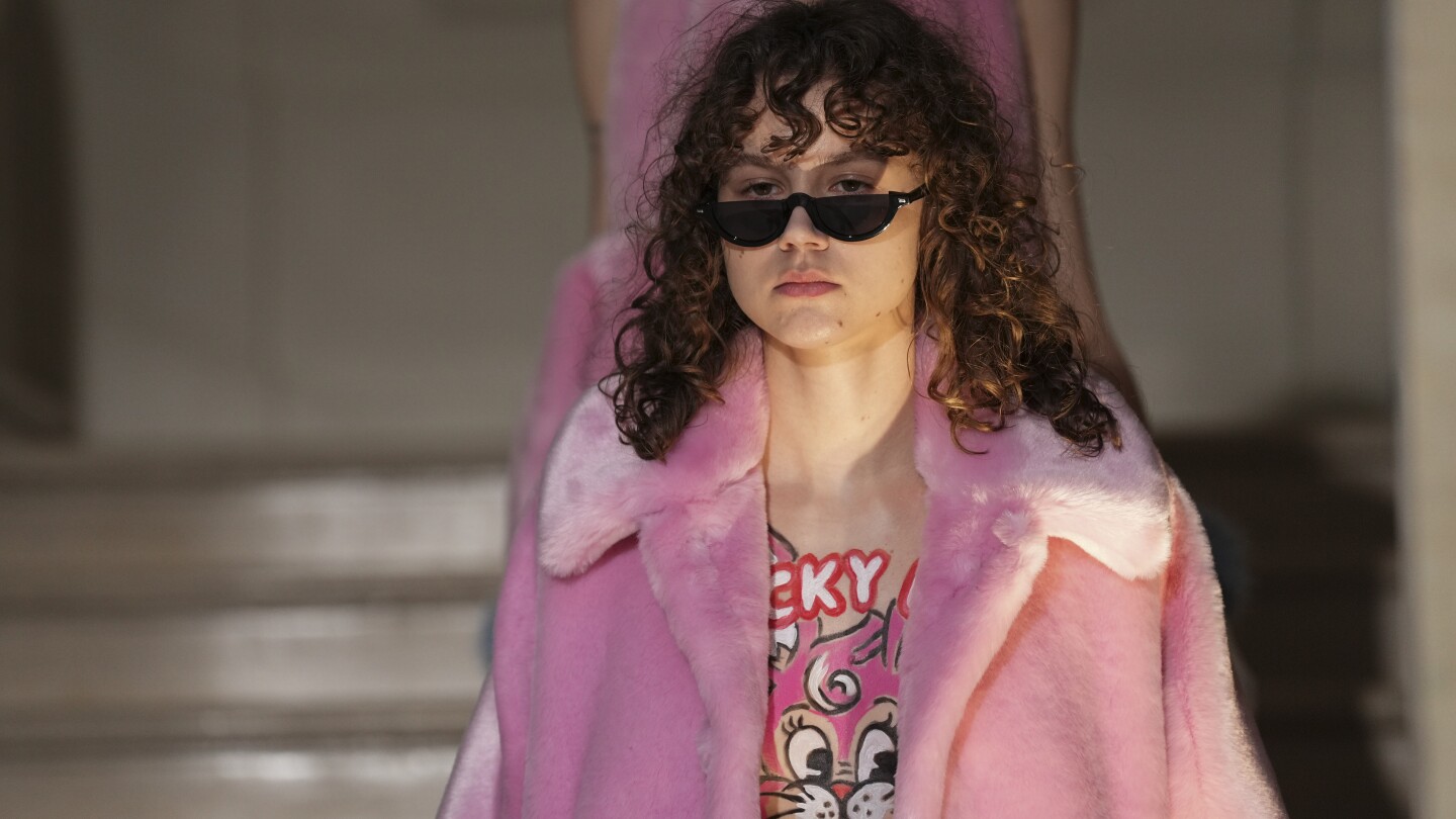 on-the-paris-runway,-kenzo’s-punk-revival-puts-a-british-spin-on-streetwear