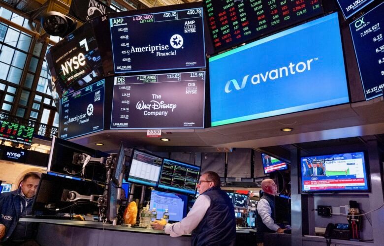 stock-market-today:-wall-street-varies-again,-closes-a-brutal-week