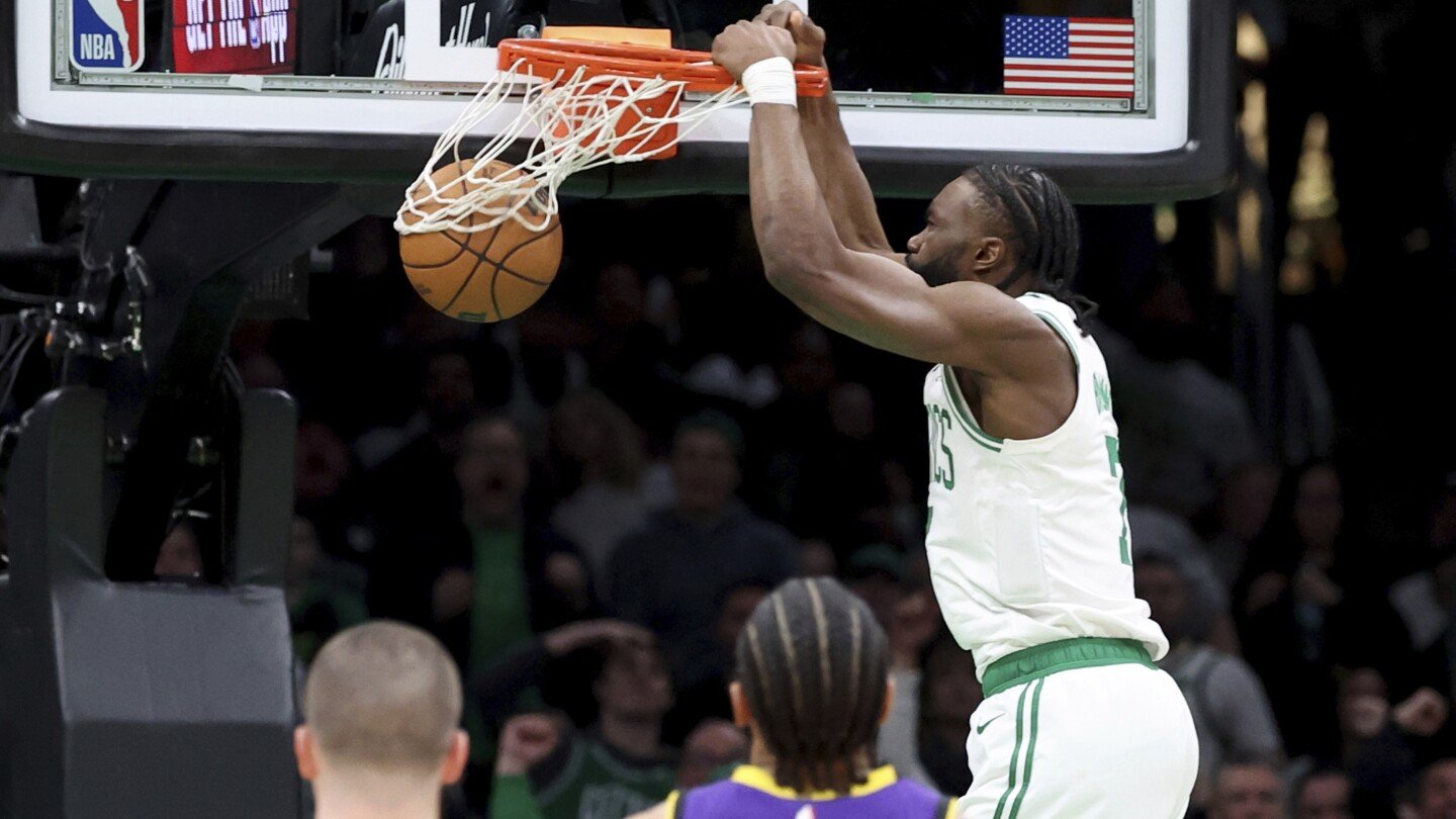 tatum-scores-40,-celtics-beat-lakers-111-101-after-james-leaves-late-with-groin-injury