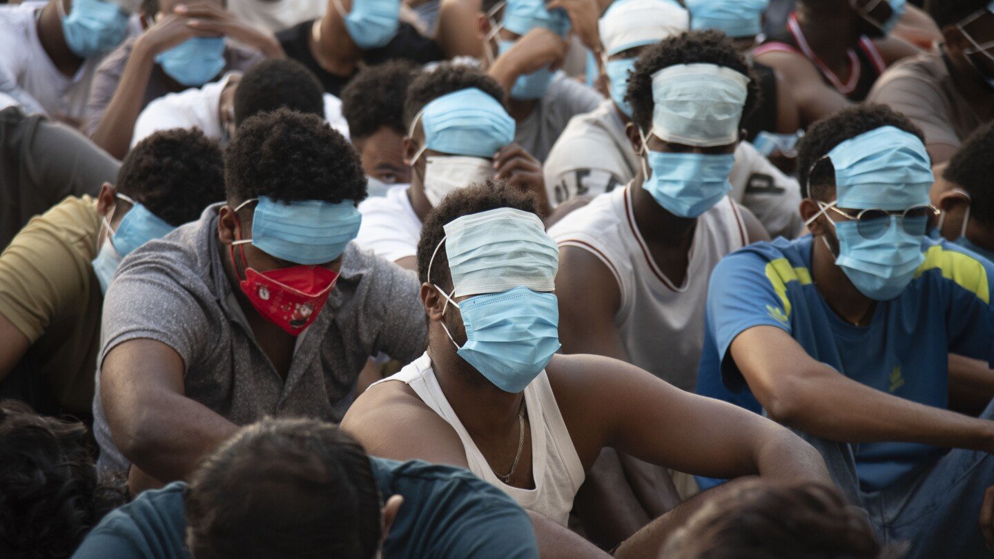 they-were-forced-to-scam-others-worldwide.-now-thousands-are-held-in-detention-on-the-myanmar-border