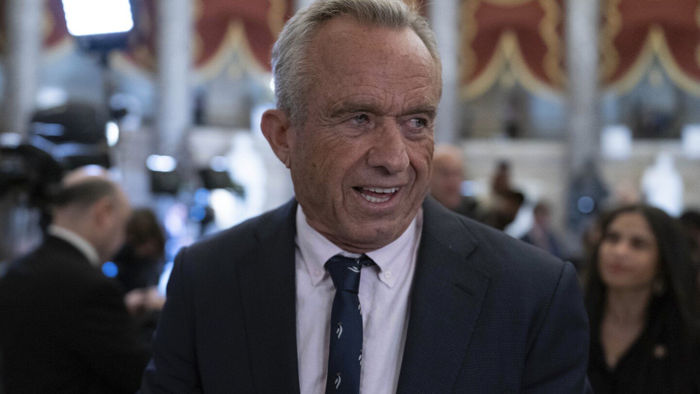 top-us-health-agency-makes-$25,000-buyout-offer-to-most-of-its-employees