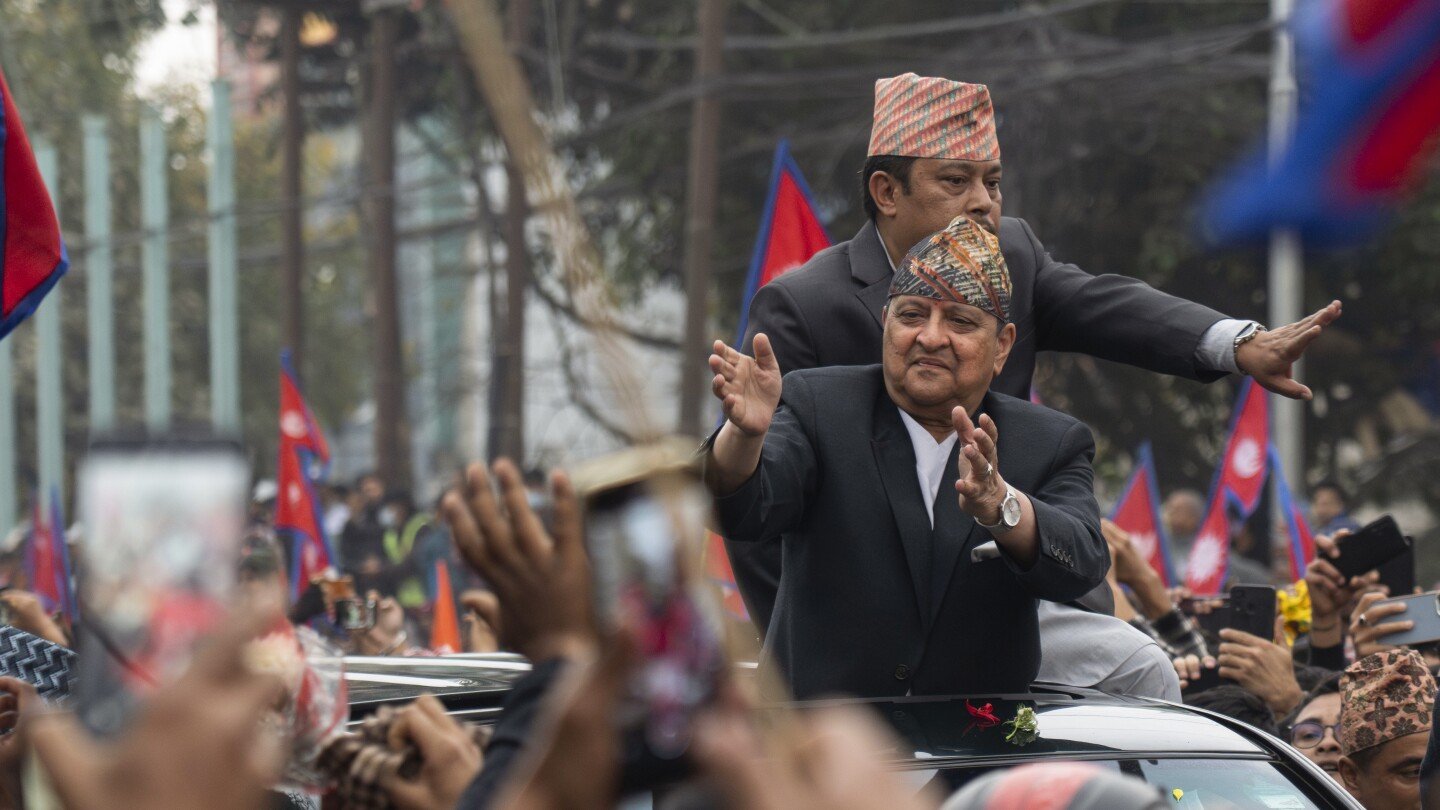 thousands-in-nepal-want-monarchy-back-as-public-frustration-with-politics-grows