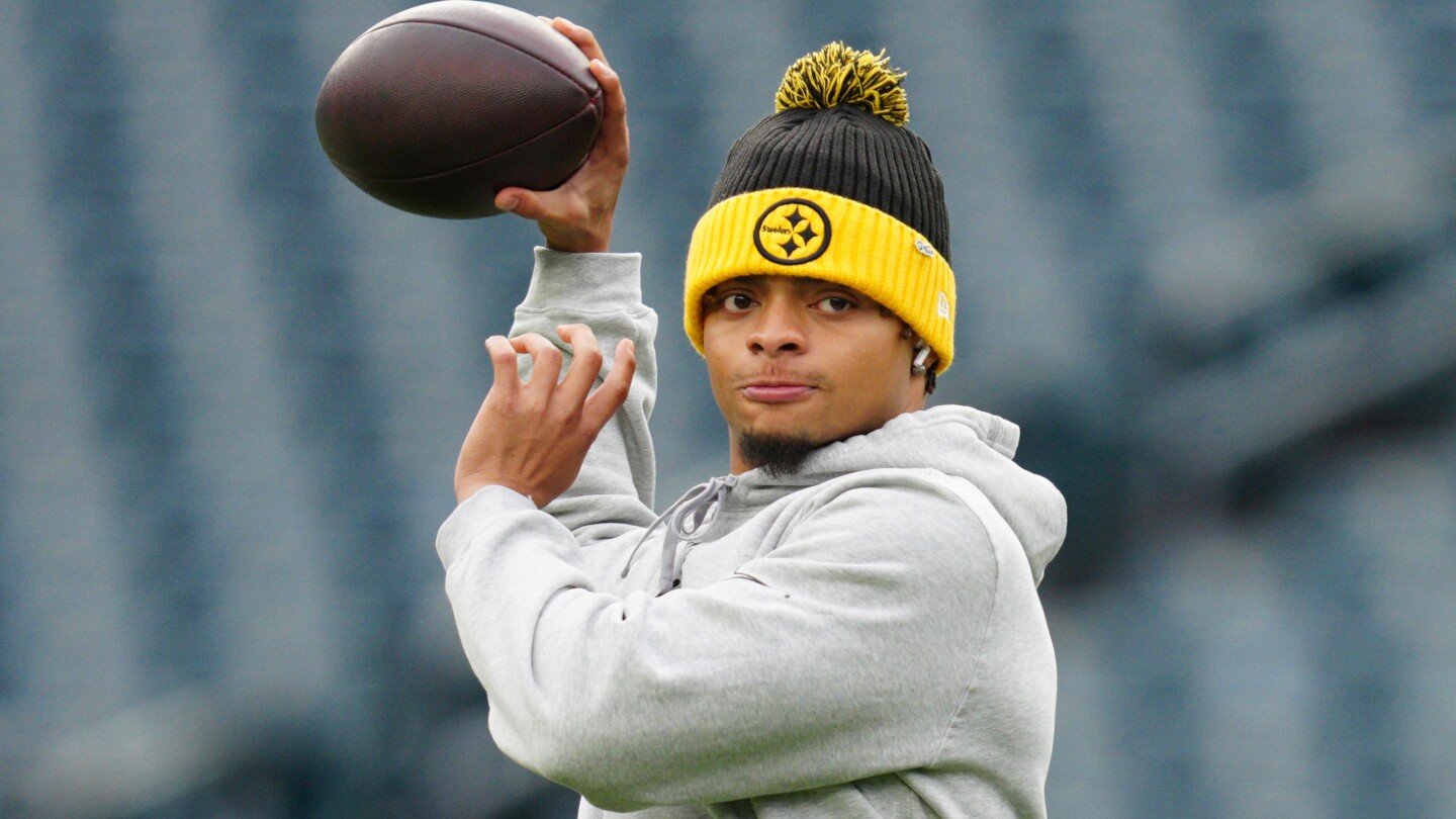 jets-agree-to-terms-with-qb-justin-fields-on-2-year,-$40-million-deal,-ap-source-says