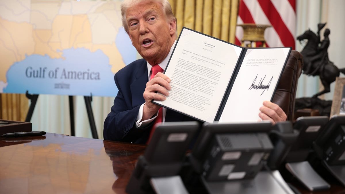 blame-trump’s-tariffs-for-the-stock-market-carnage,-strategists-say