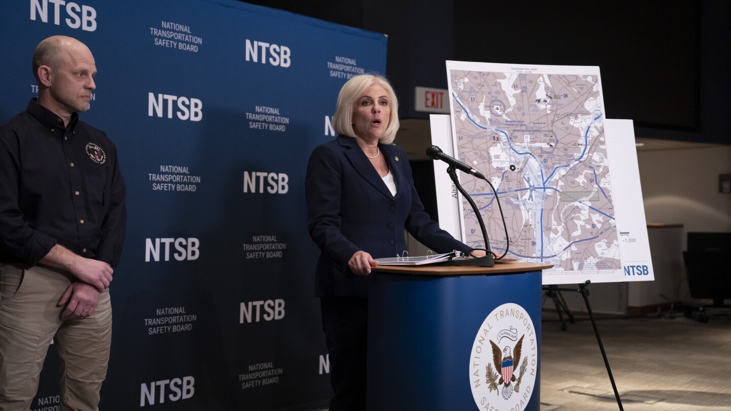 ntsb-urges-ban-on-some-helicopter-flights-at-washington-airport-where-67-people-died