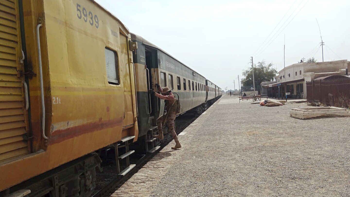 pakistani-security-forces-battle-to-free-about-300-hostages-aboard-a-hijacked-train