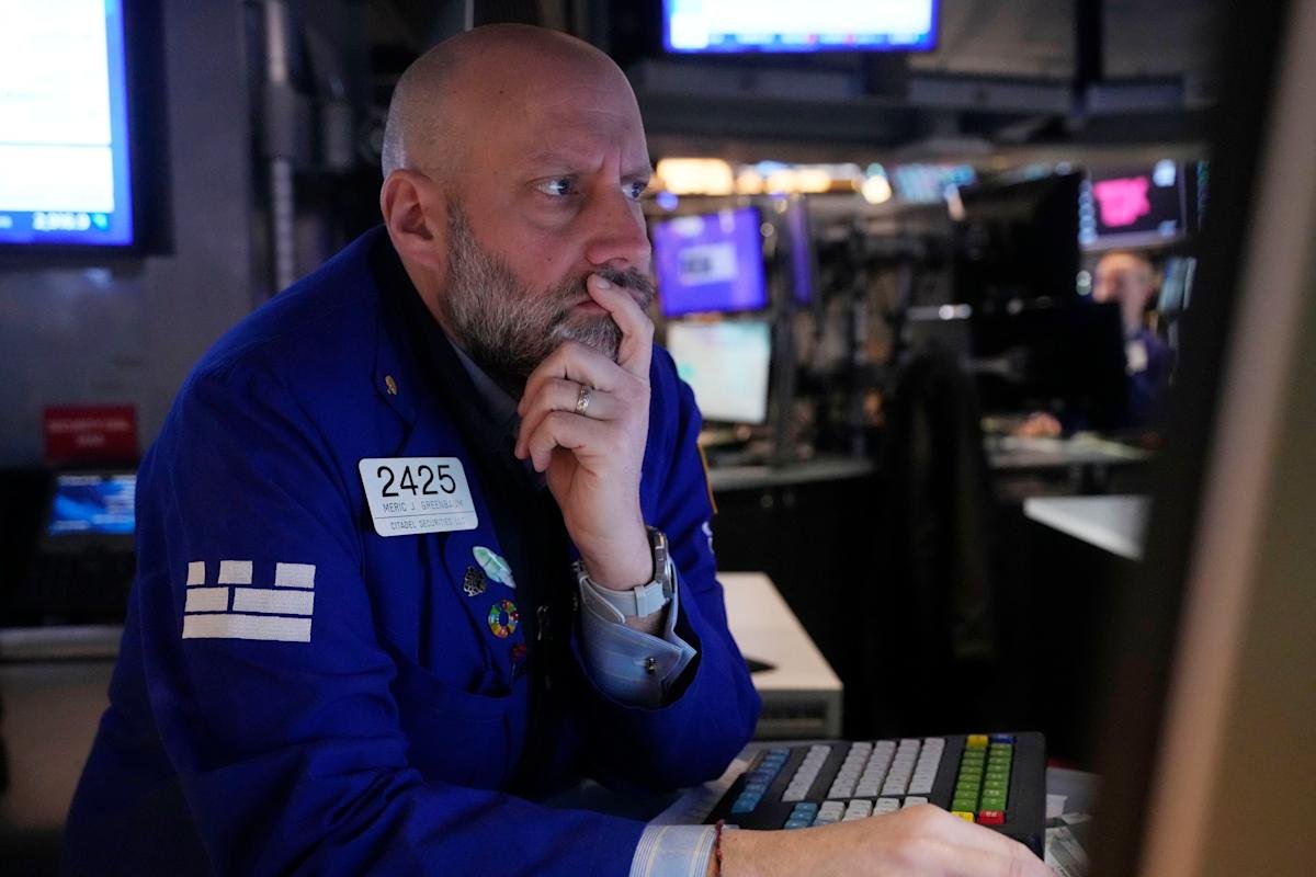 stock-market-today:-dow,-s&p-500,-nasdaq-futures-inch-higher-as-inflation-report-looms
