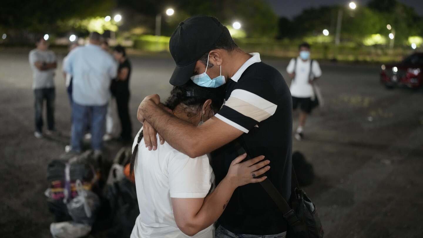 they-crossed-the-world-to-reach-the-us.-now-deported-under-trump,-they’re-stuck-in-panama