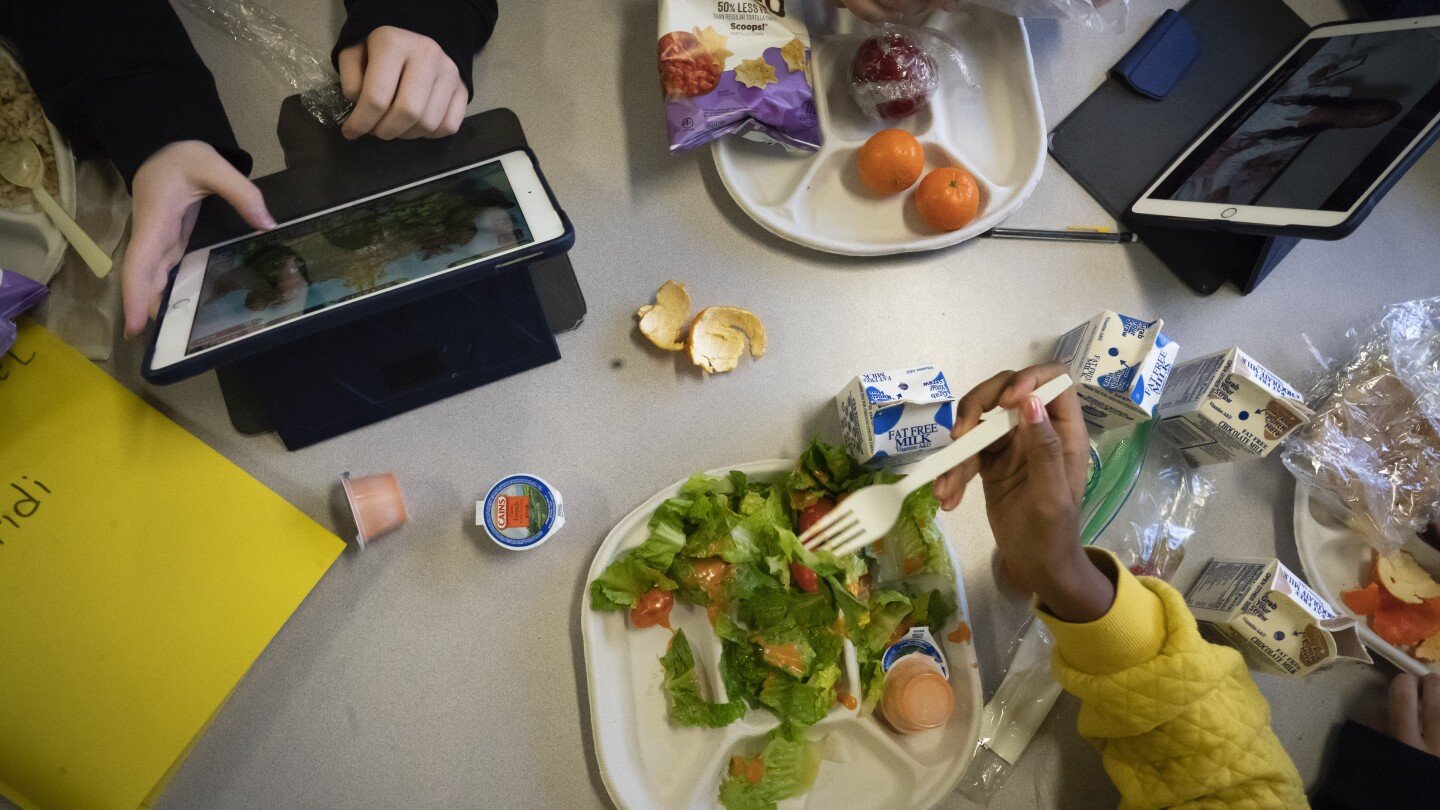 usda-ends-program-that-helped-schools-serve-food-from-local-farmers