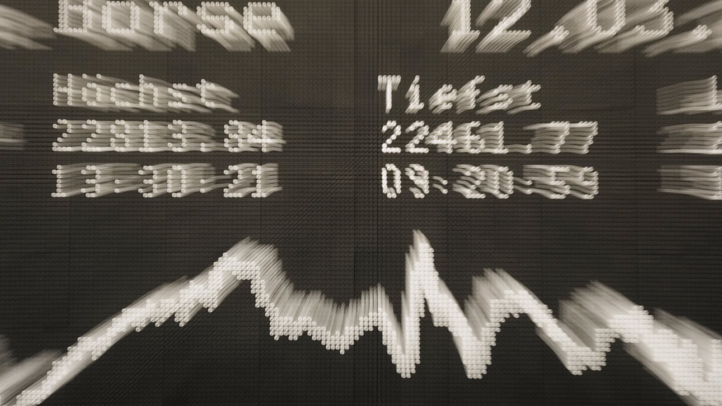 asian-shares-decline-despite-rebound-on-wall-st-as-investors-await-next-steps-in-trade-wars