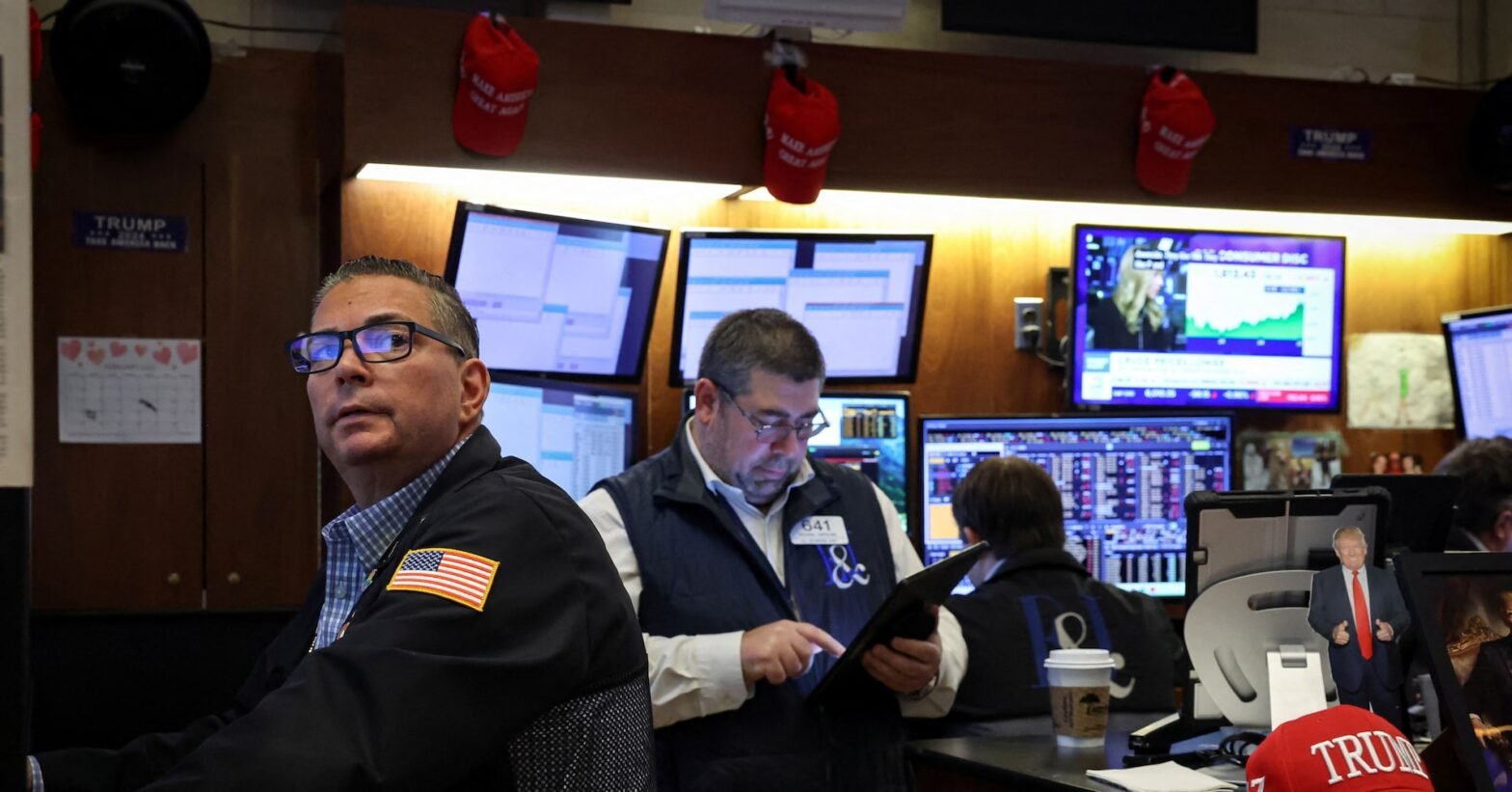 futures-rise-after-volatile-week;-consumer-data-on-tap