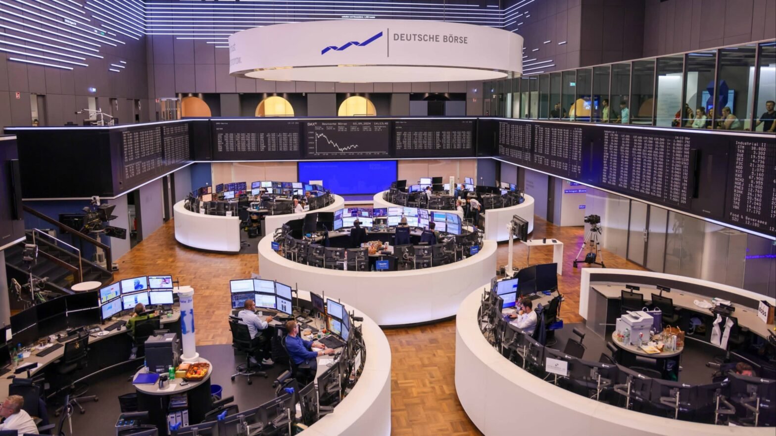 europe-needs-‘big-bang-moment’-to-boost-investment,-says-deutsche-borse-chief