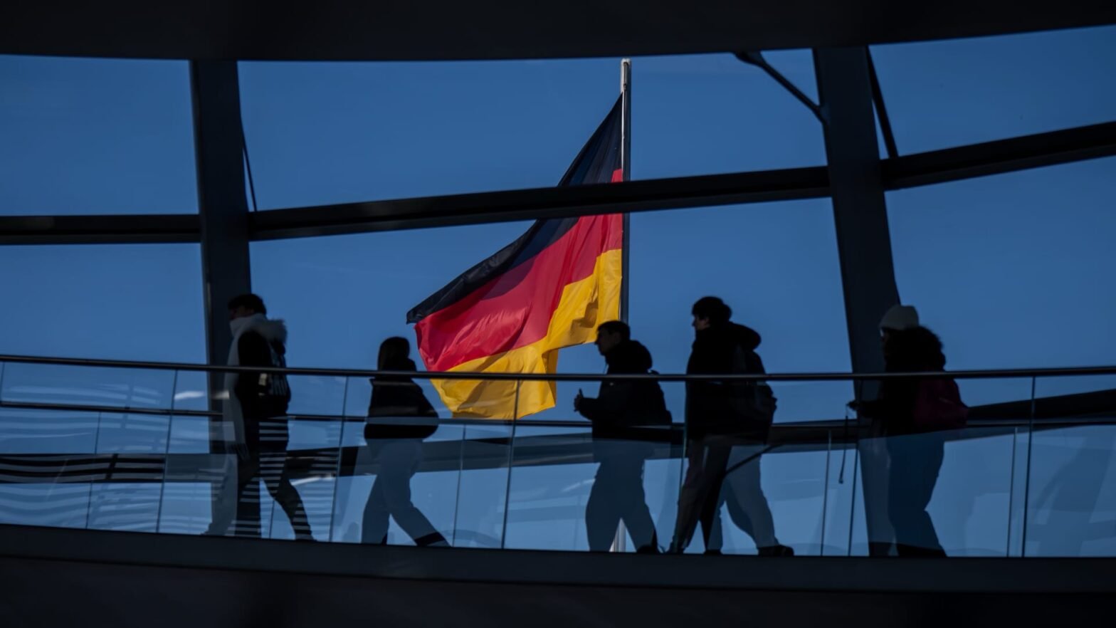 european-markets-set-to-open-the-new-trading-week-higher;-german-debt-reform-vote-ahead