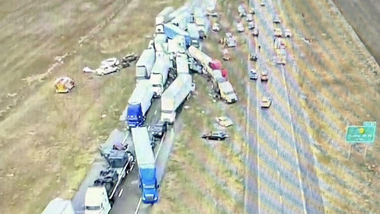 a-highway-pileup-in-western-kansas-shows-how-dust-storms-can-turn-deadly